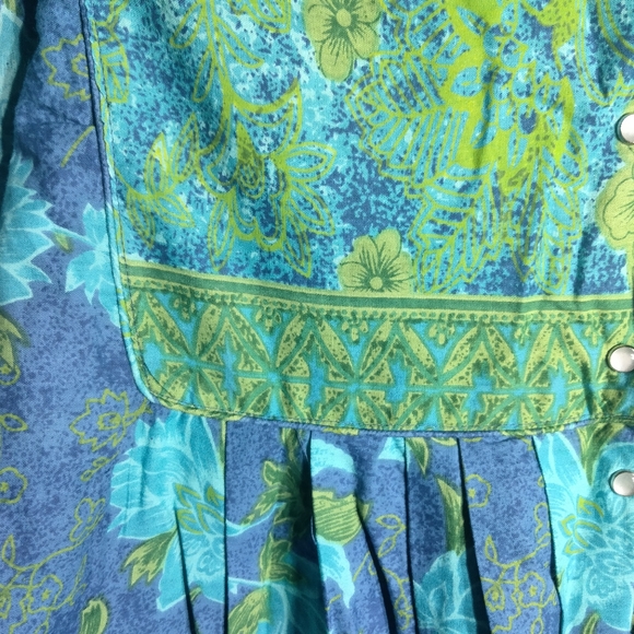 new tag torn off sz md - Picture 2 of 5